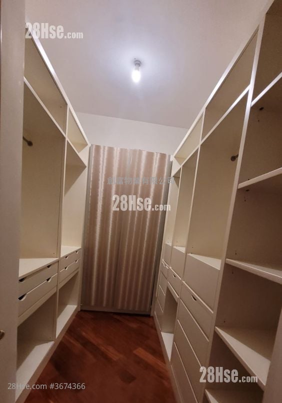 The Arch Rental 1,955 ft²