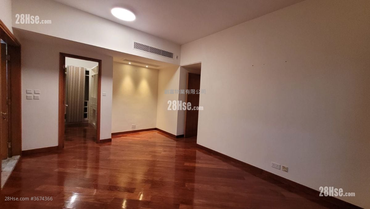 The Arch Rental 1,955 ft²