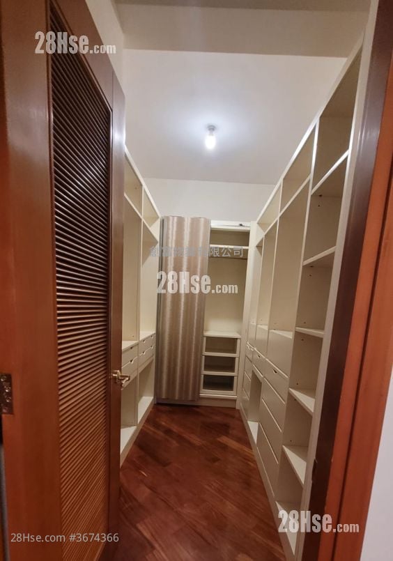 The Arch Rental 1,955 ft²