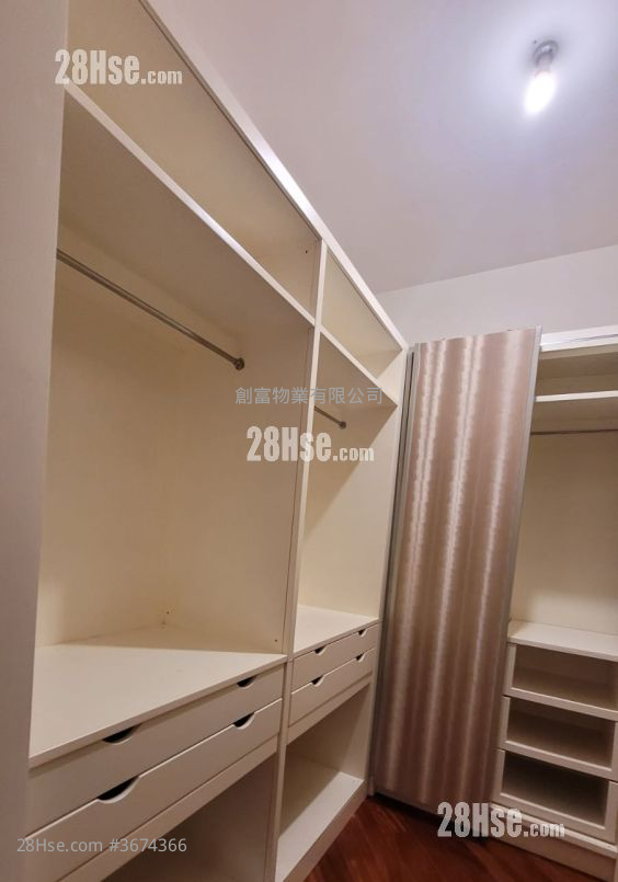 The Arch Rental 1,955 ft²