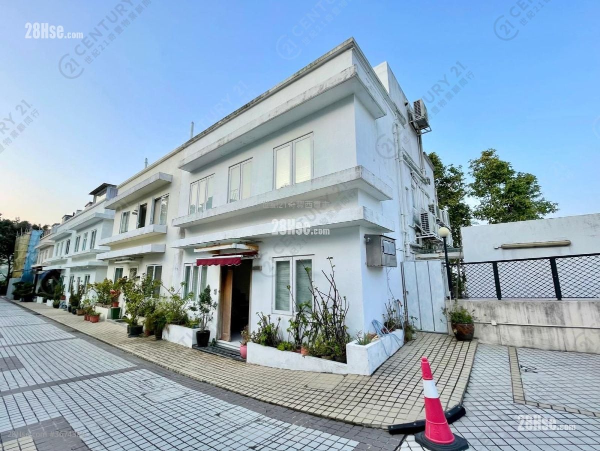 Pik Sha Garden Sell 3 Bedrooms 1,438 ft²