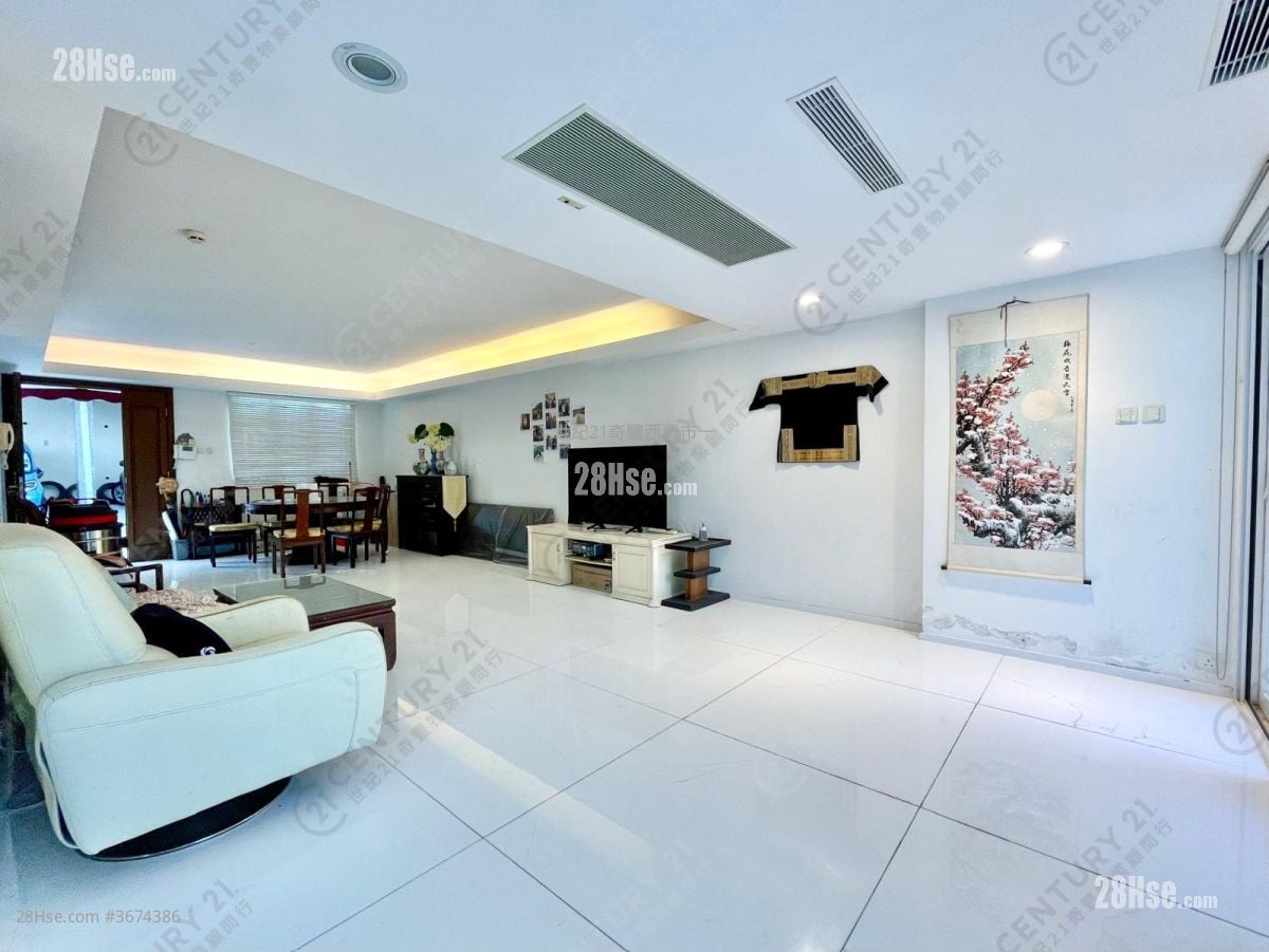 Pik Sha Garden Sell 3 Bedrooms 1,438 ft²