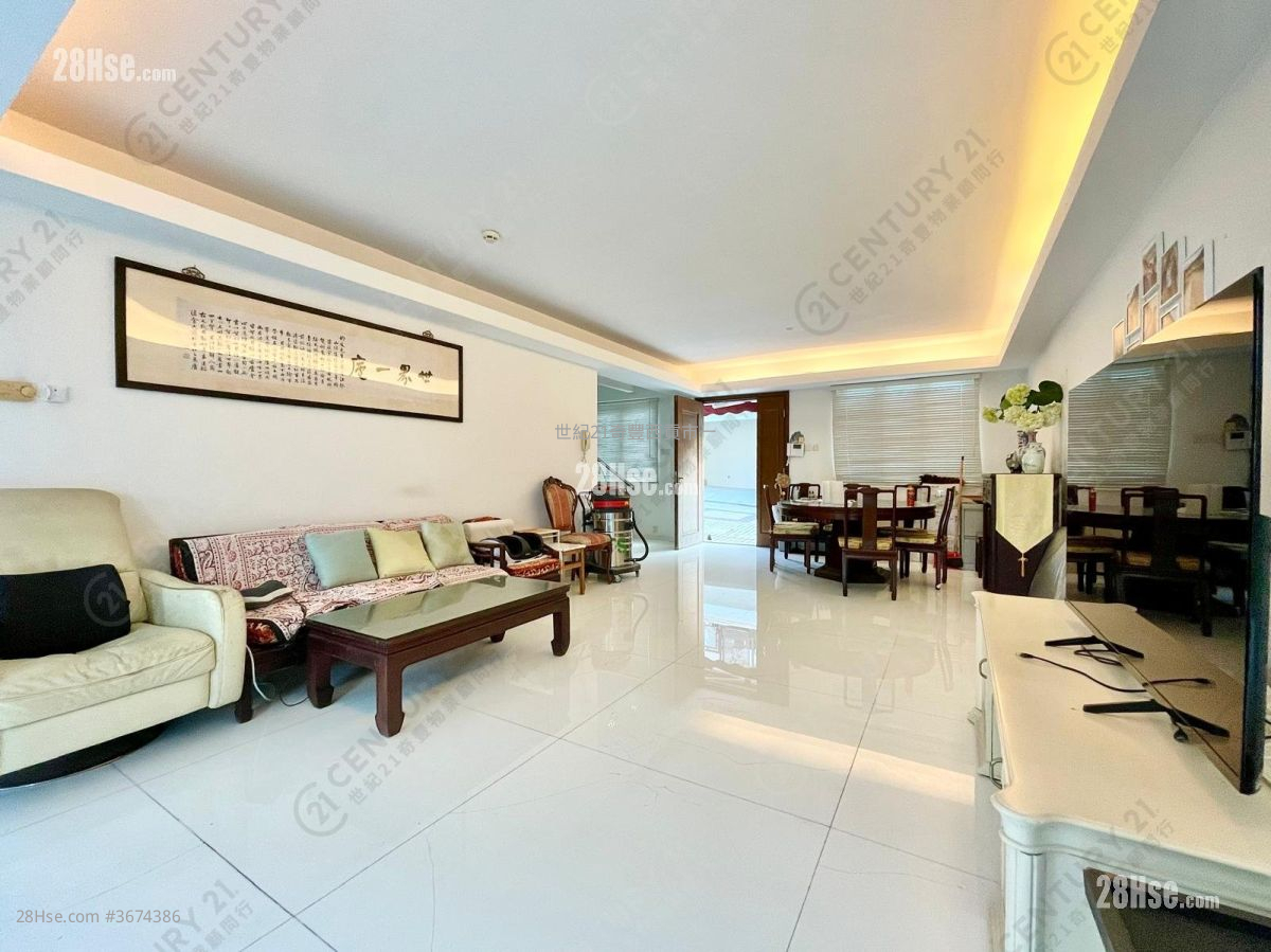 Pik Sha Garden Sell 3 Bedrooms 1,438 ft²