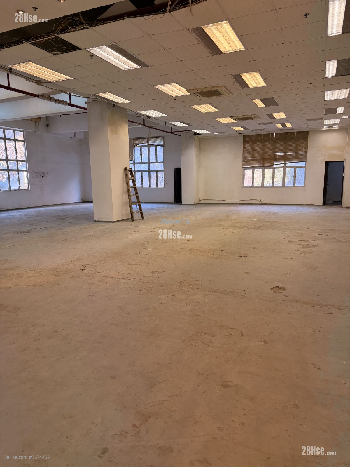 華衛工貿中心 租盤 1 廁所