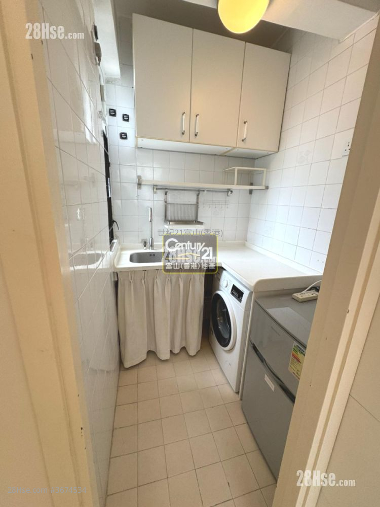 興業大廈 售盤 1 房 , 1 浴室 262 平方呎