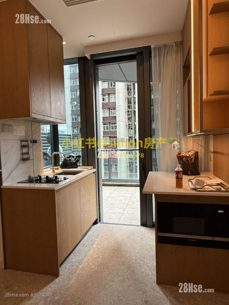 The Holborn Sell Studio , 1 Bathroom 202 ft²