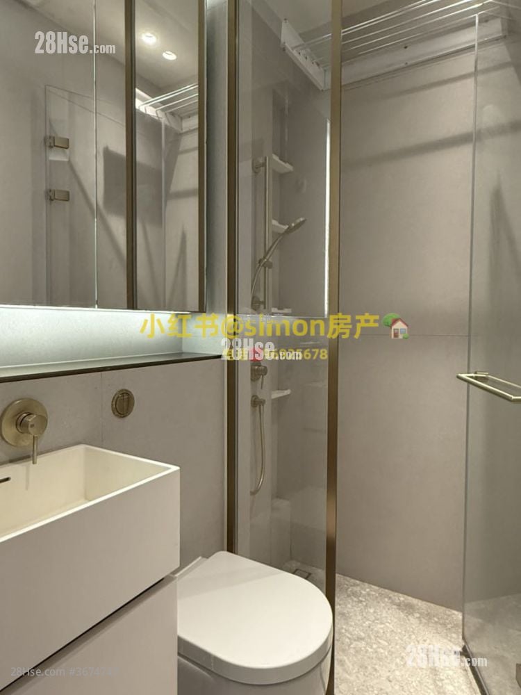 The Holborn Sell Studio , 1 Bathroom 202 ft²