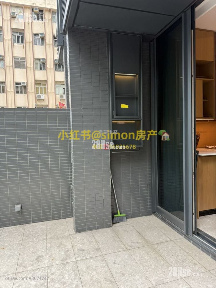 The Holborn Sell Studio , 1 Bathroom 202 ft²