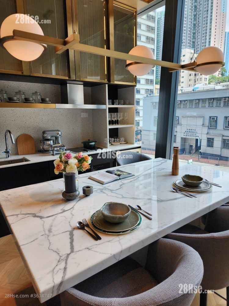 The Holborn Sell Studio , 1 Bathroom 202 ft²