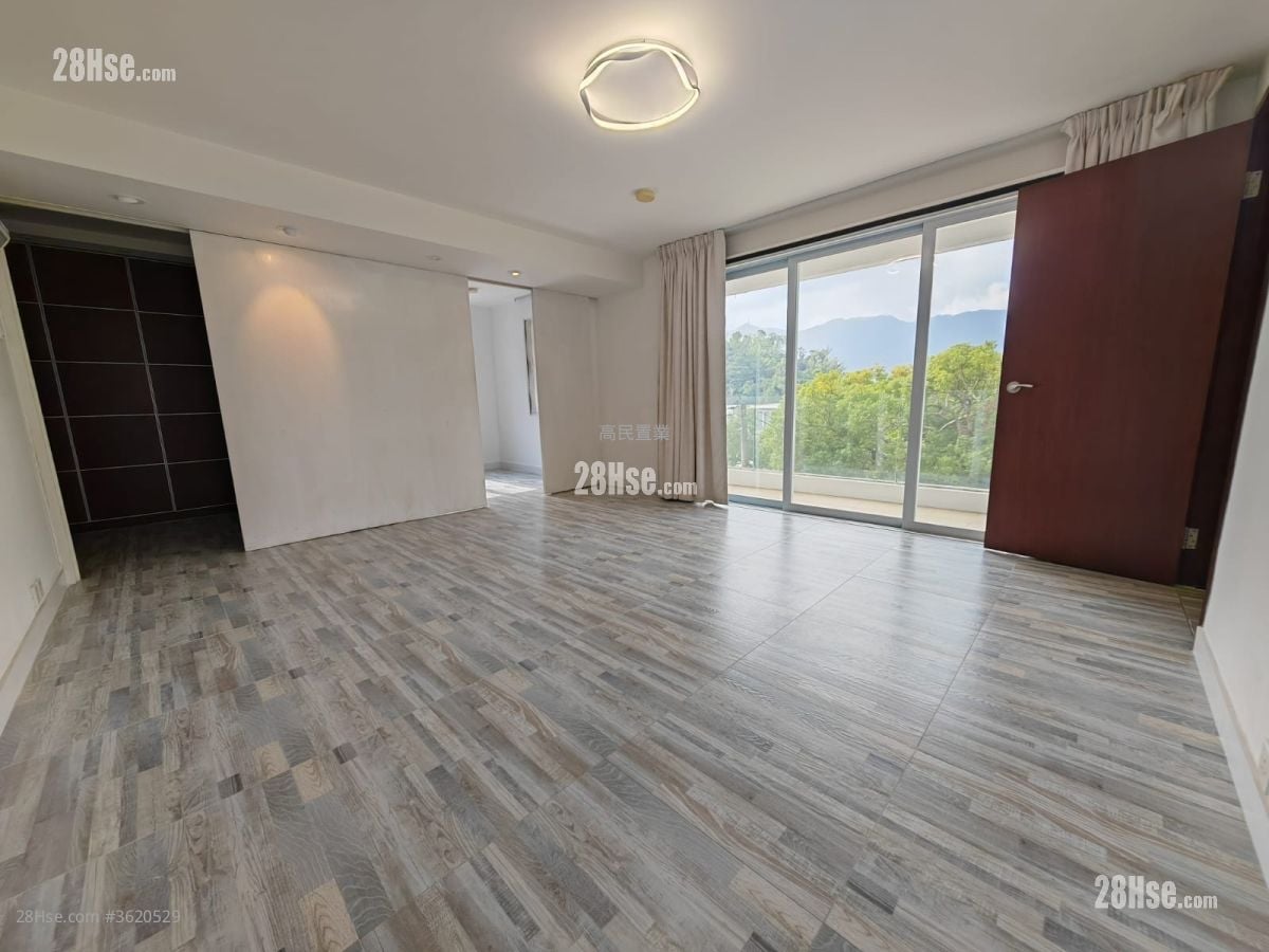 村屋 售盘 4 房 2,100 平方尺