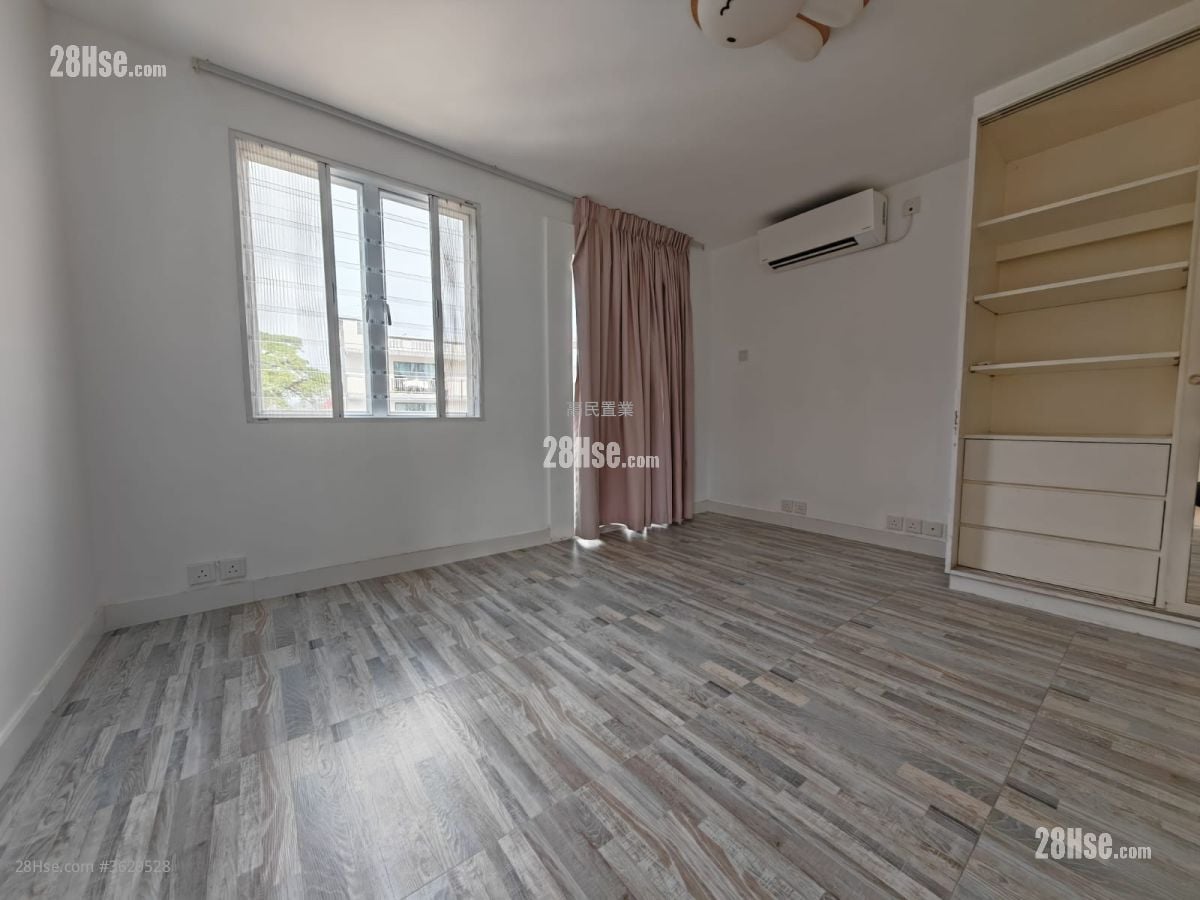 村屋 售盘 4 房 2,100 平方尺