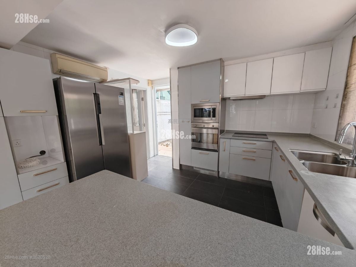 村屋 售盘 4 房 2,100 平方尺