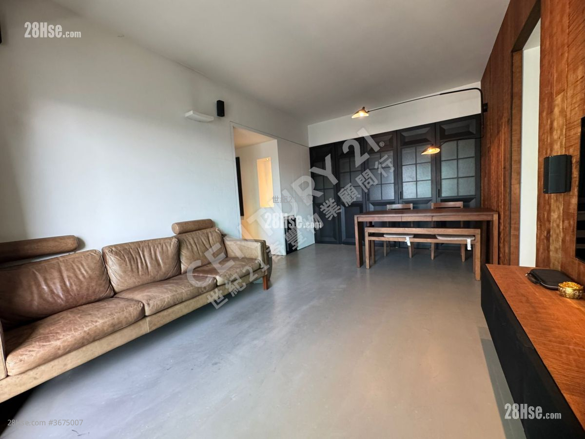 名城 售盘 3 房 , 2 浴室 785 平方尺