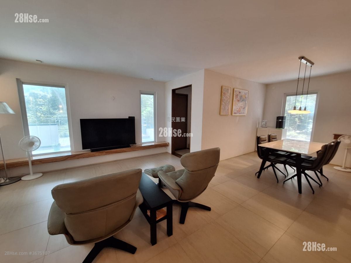 Ho Chung Sell 4 Bedrooms , 3 Bathrooms 2,100 ft²