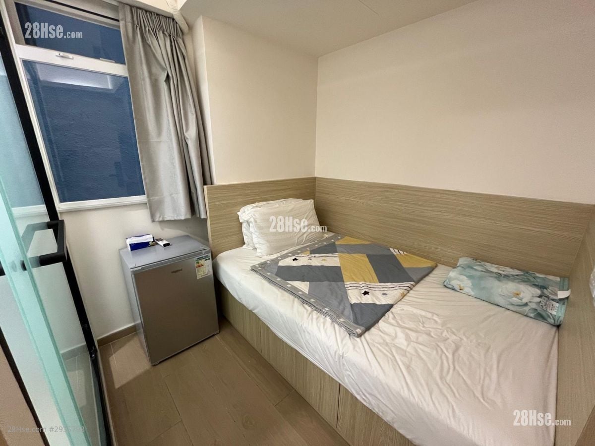 Wing Lee Building Rental Studio 150 ft²