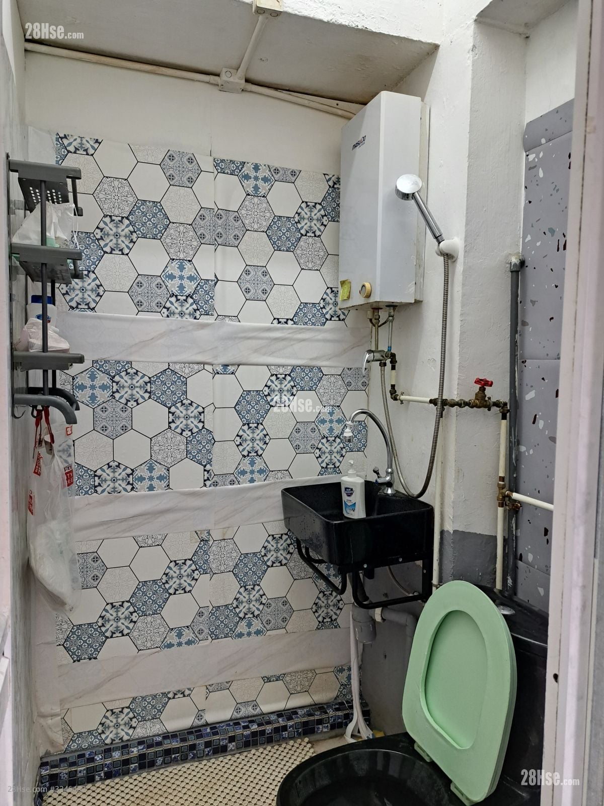 Winfield Industrial Building Rental 220 ft²