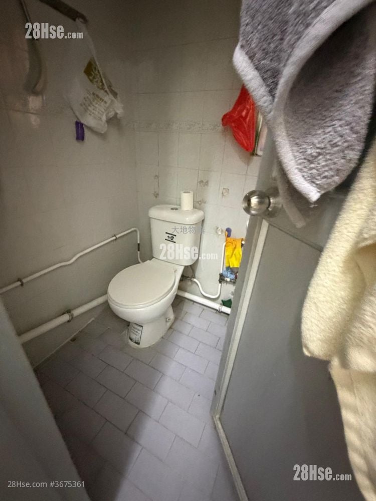 Yeung Siu Hang Tsuen  Sell 1 Bedroom , 1 Bathroom