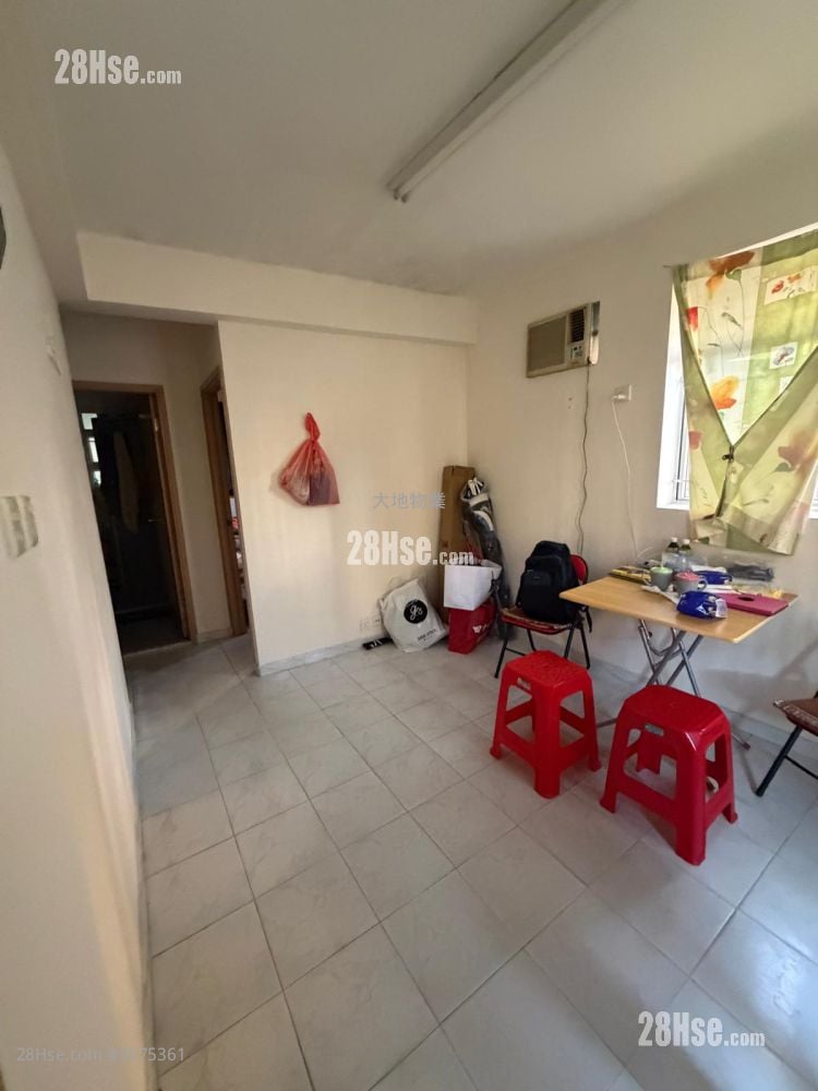 Yeung Siu Hang Tsuen  Sell 1 Bedroom , 1 Bathroom