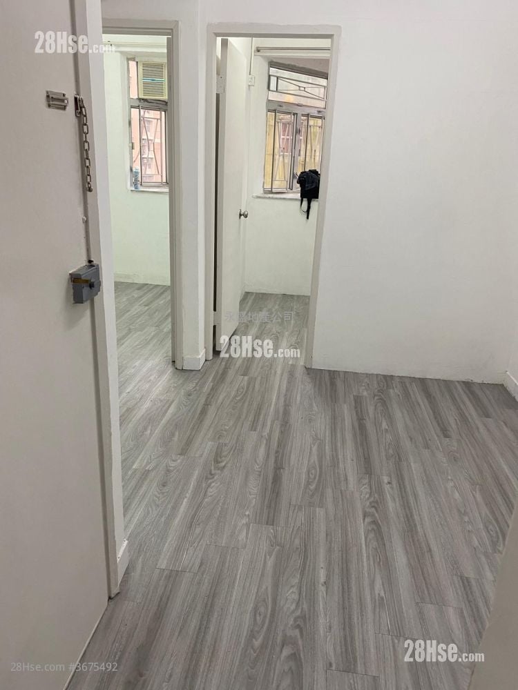 豪华阁 租盘 2 房 , 1 浴室 282 平方尺