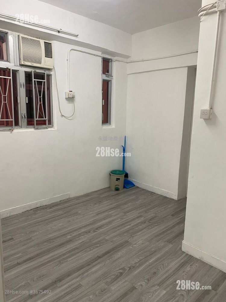 豪华阁 租盘 2 房 , 1 浴室 282 平方尺