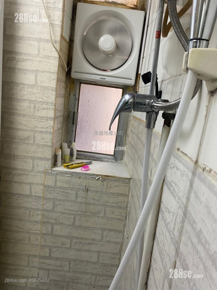 豪华阁 租盘 2 房 , 1 浴室 282 平方尺