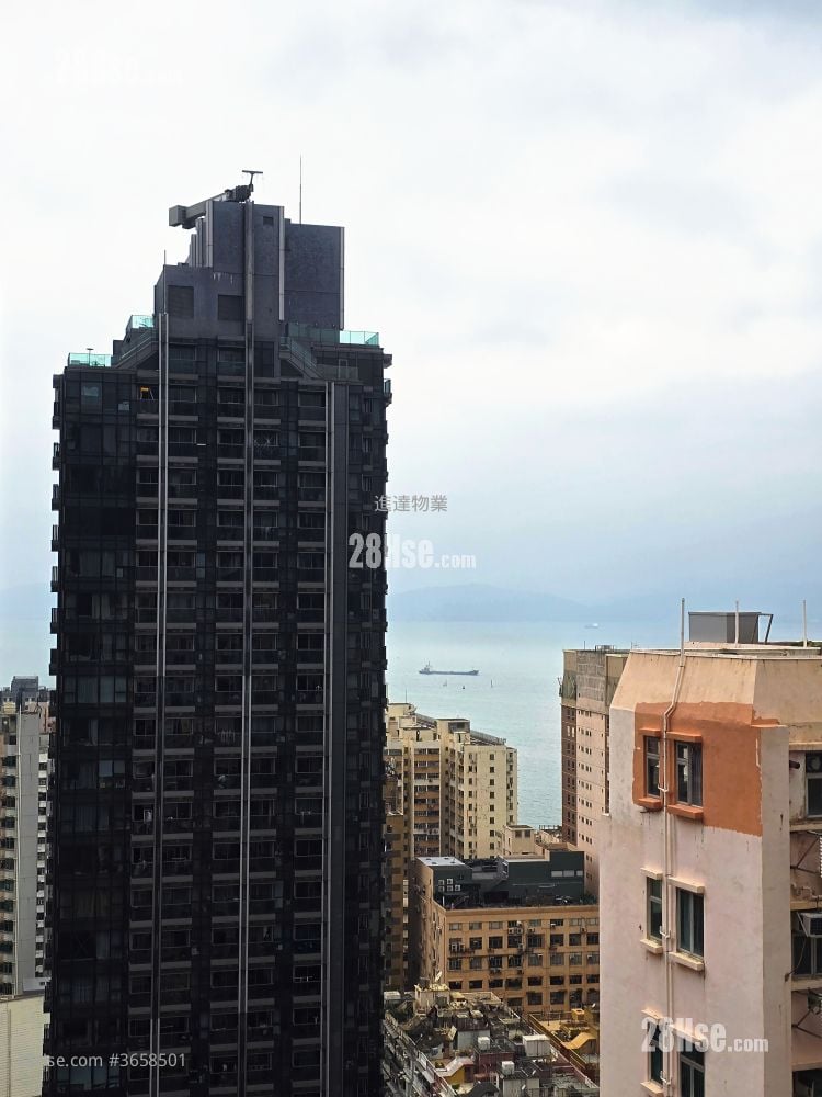 Kingsfield Tower Sell 3 Bedrooms , 2 Bathrooms 854 ft²