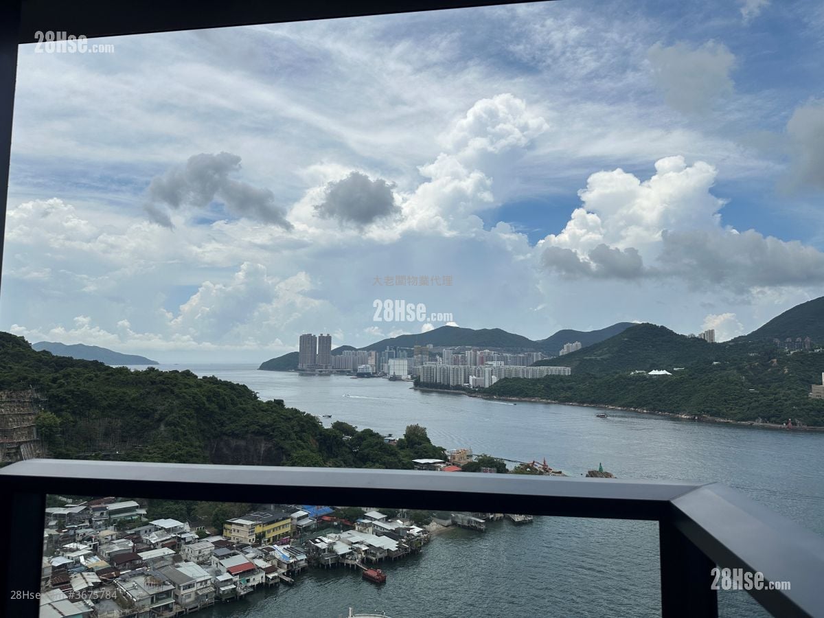 Montego Bay Sell 3 Bedrooms , 2 Bathrooms 798 ft²