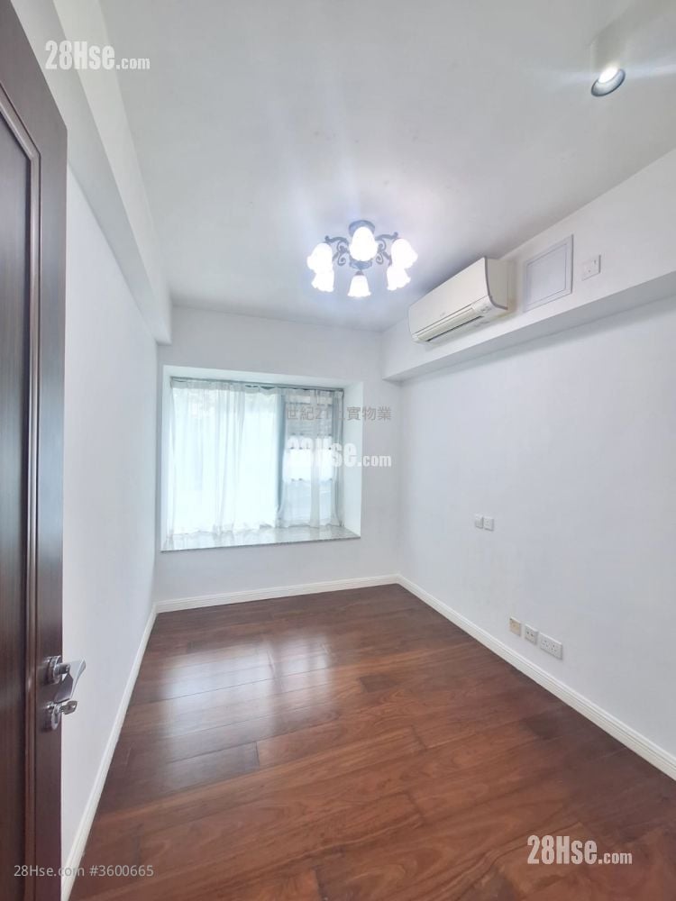 尚御 售盘 4 房 , 3 浴室 1,355 平方尺