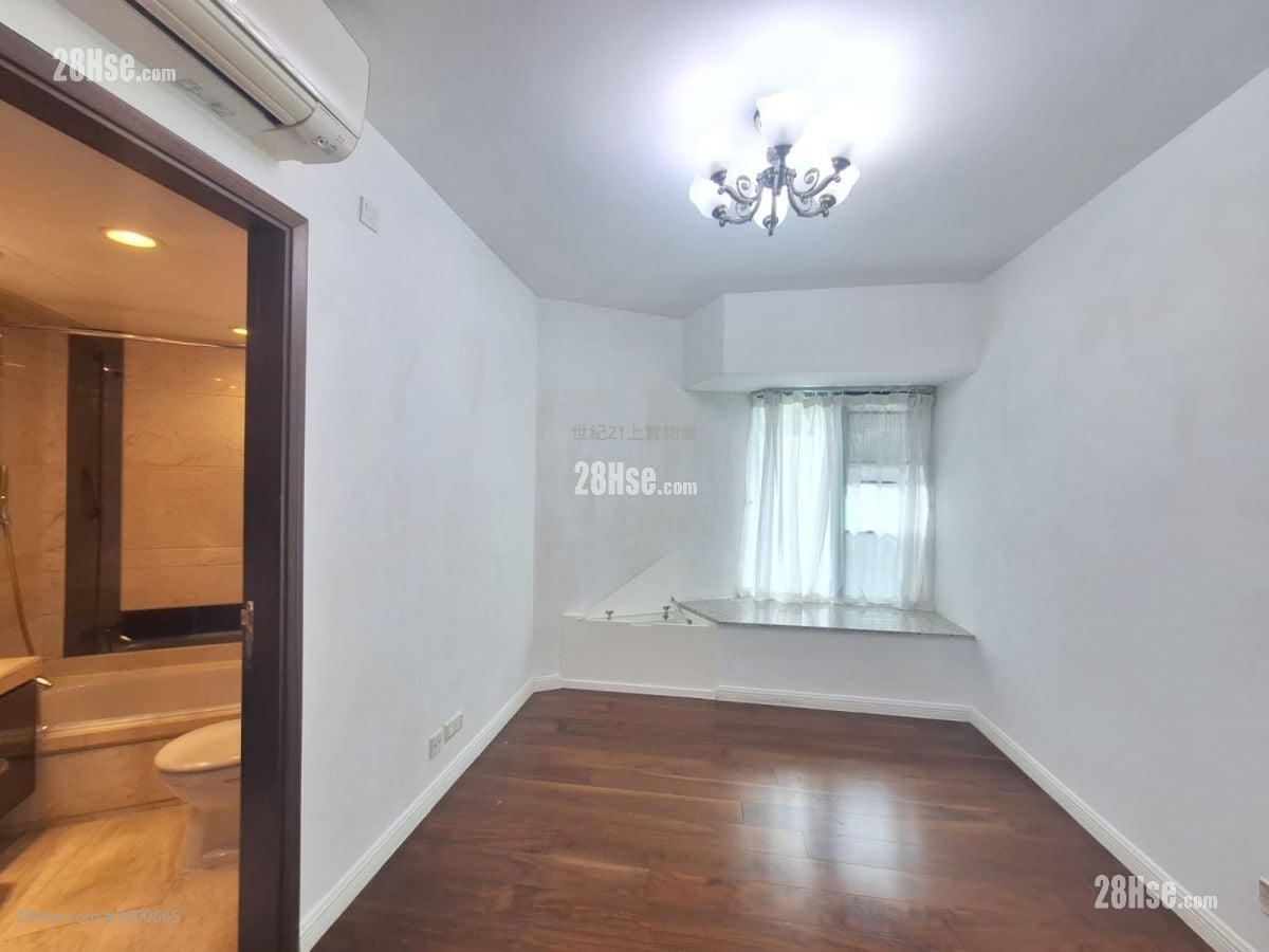 尚御 售盘 4 房 , 3 浴室 1,355 平方尺