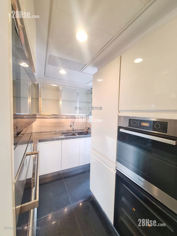 尚御 售盘 4 房 , 3 浴室 1,355 平方尺