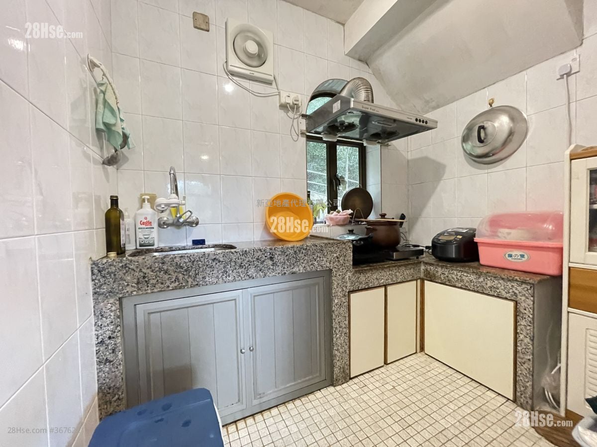 Village House Sell 2 Bedrooms , 1 Bathroom