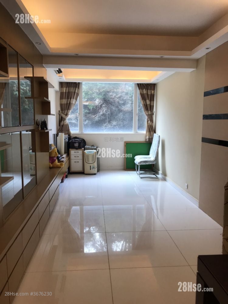 皆兴大厦 售盘 950 平方尺