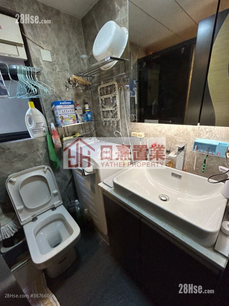 御皇庭 售盘 4 房 , 2 浴室 695 平方尺