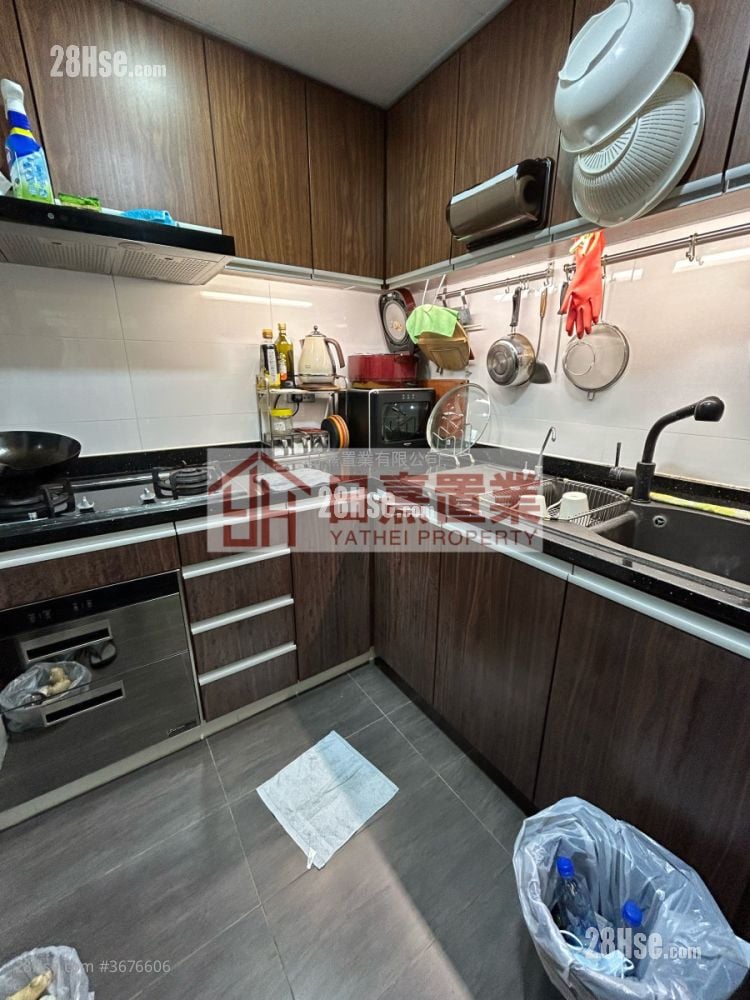 御皇庭 售盘 4 房 , 2 浴室 695 平方尺