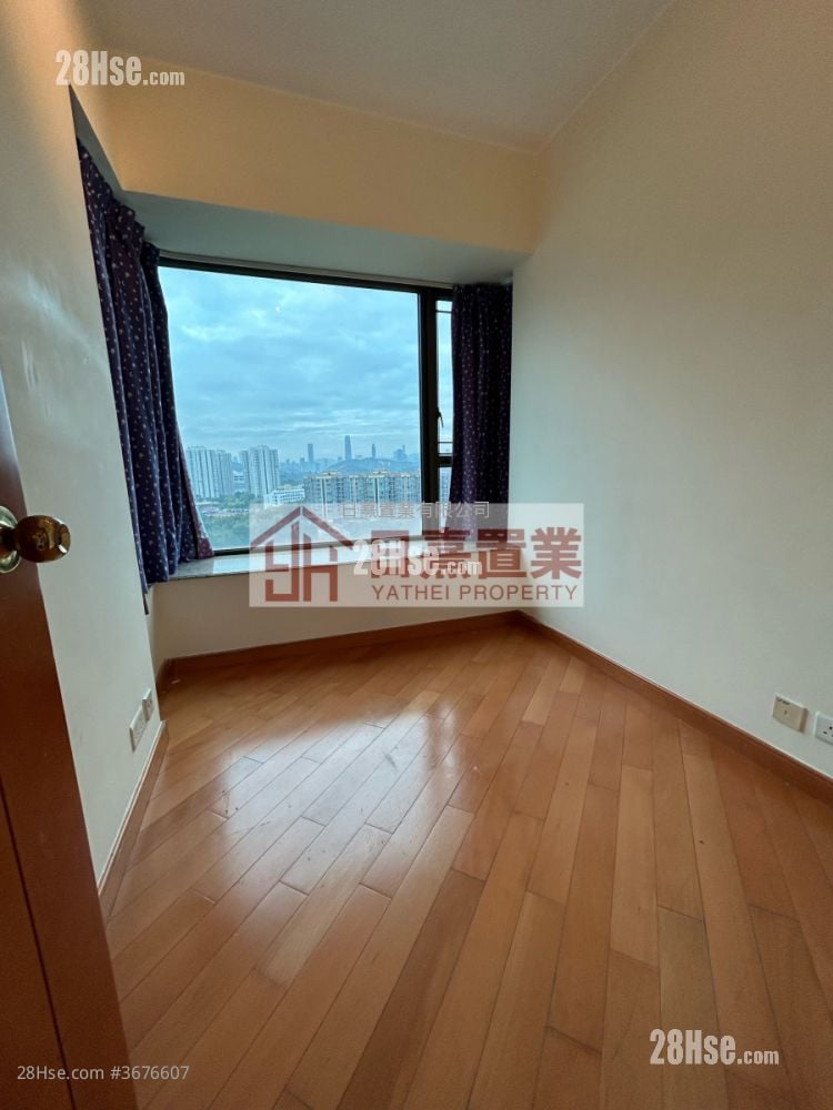 Noble Hill Sell 2 Bedrooms , 1 Bathroom 442 ft²