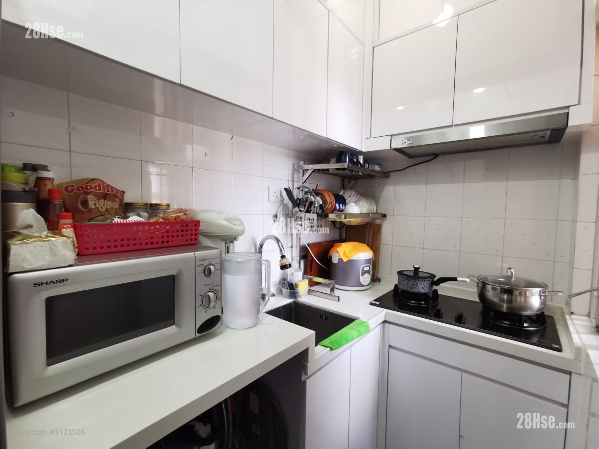 Sunshine City Rental 1 Bathroom 50 ft²