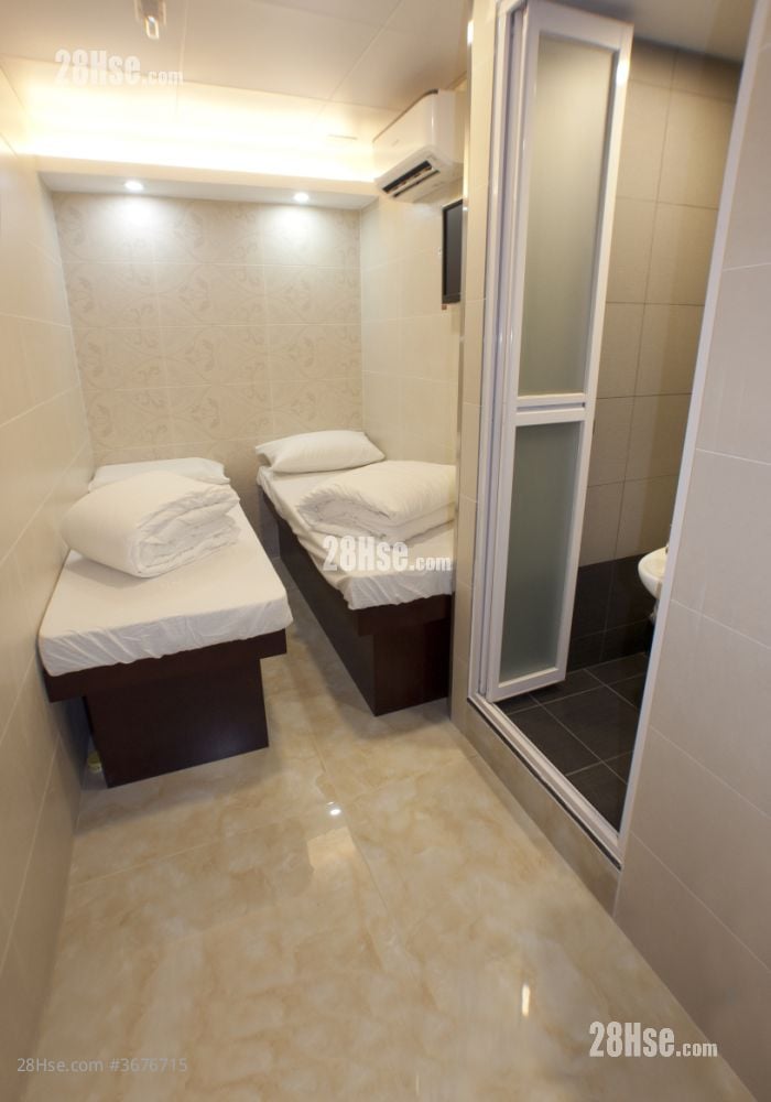 Sun Hing Building Sell 5+ Bedrooms , 5+ Bathrooms 556 ft²