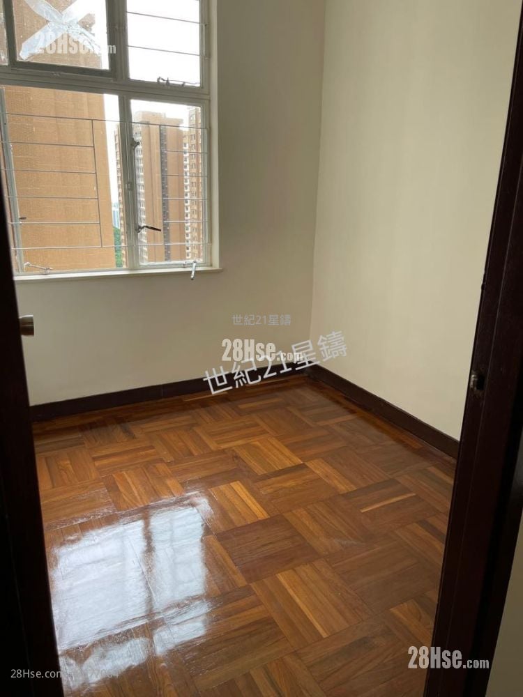 Chi Fu Fa Yuen Sell 588 ft²