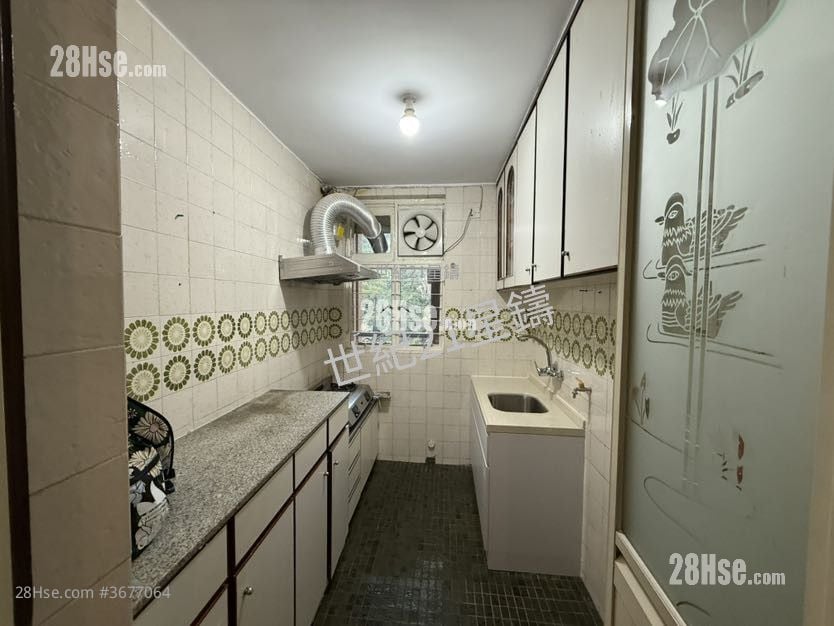 Chi Fu Fa Yuen Sell 588 ft²