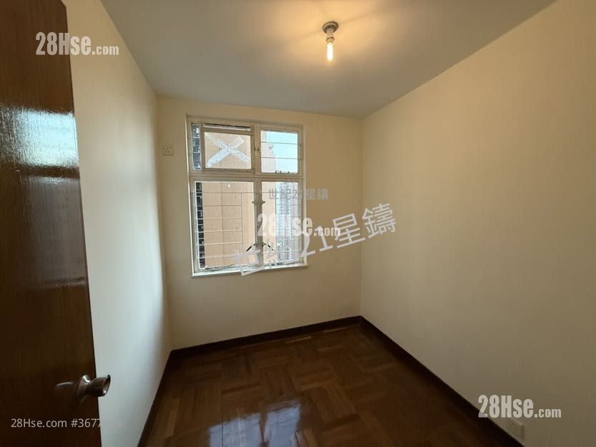 Chi Fu Fa Yuen Sell 588 ft²