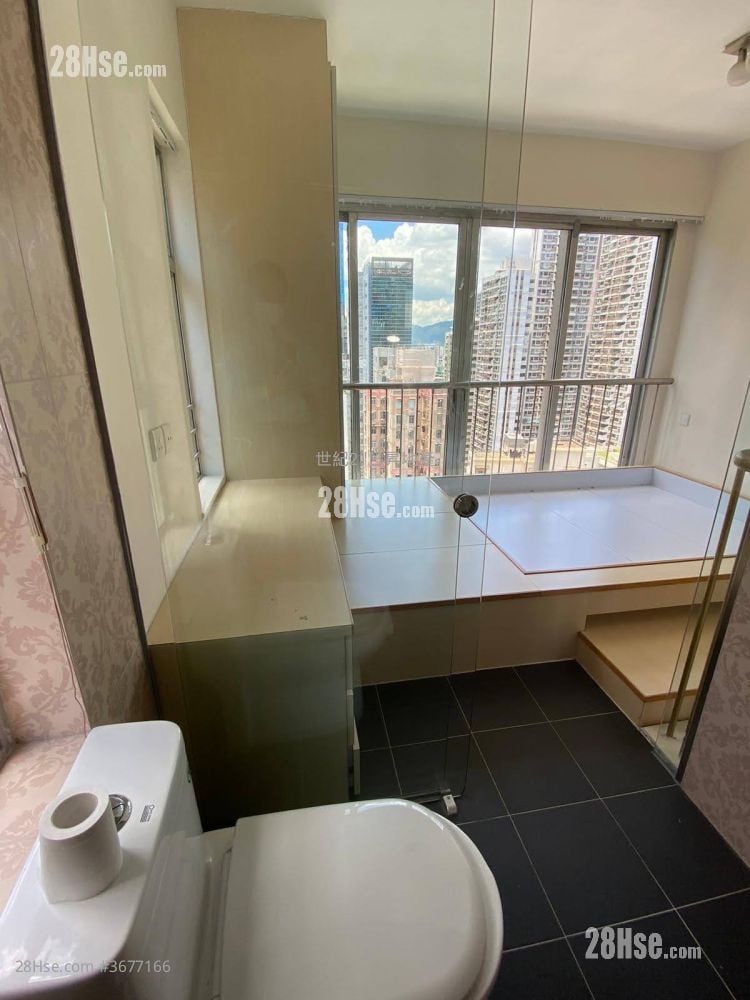 Wilson Court Sell 1 Bedroom , 1 Bathroom 439 ft²