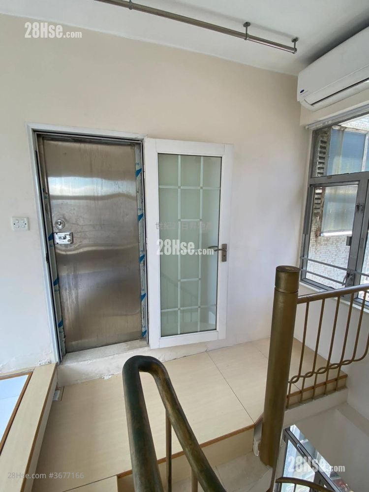 Wilson Court Sell 1 Bedroom , 1 Bathroom 439 ft²