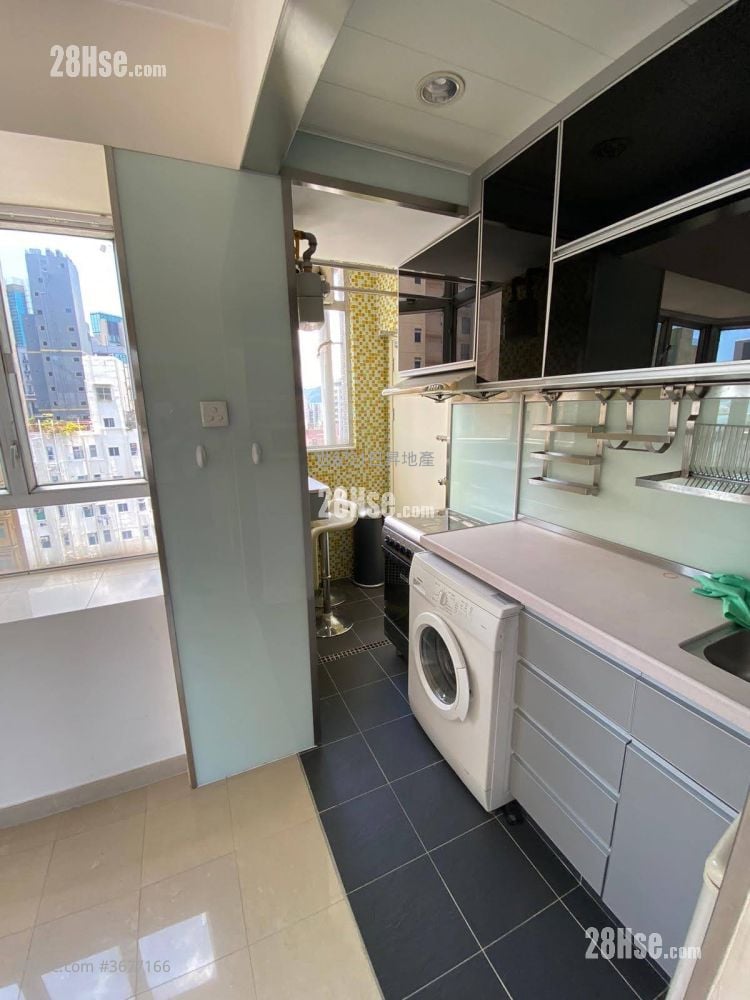 Wilson Court Sell 1 Bedroom , 1 Bathroom 439 ft²