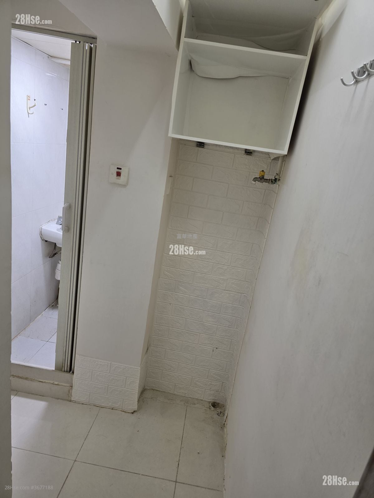 永隆大厦 售盘 3 房 , 3 浴室 385 平方尺