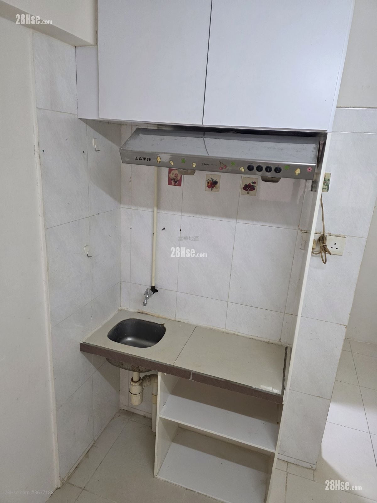 永隆大厦 售盘 3 房 , 3 浴室 385 平方尺