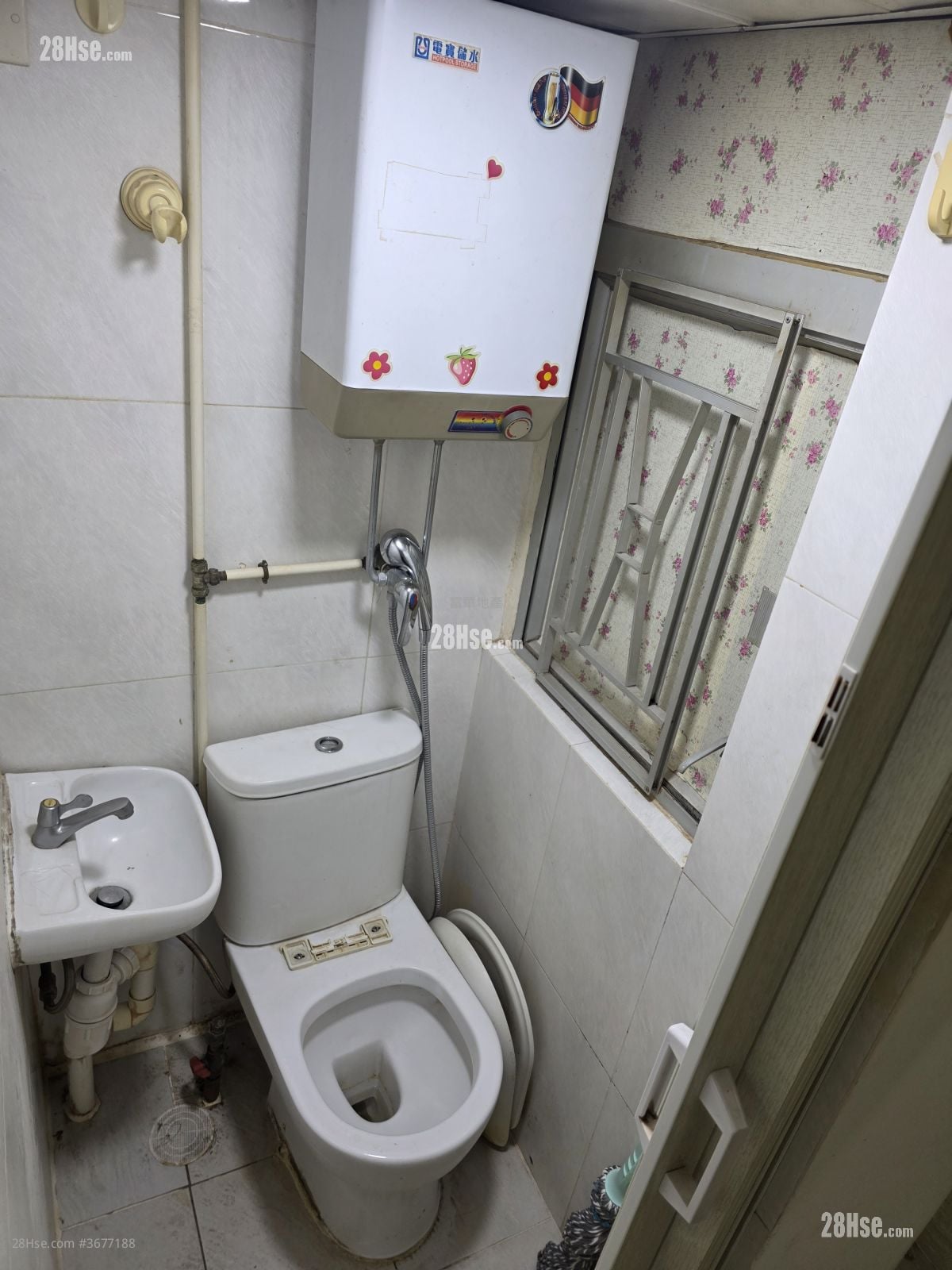 永隆大厦 售盘 3 房 , 3 浴室 385 平方尺