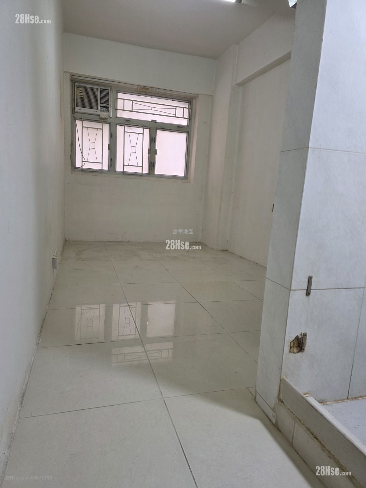 永隆大厦 售盘 3 房 , 3 浴室 385 平方尺