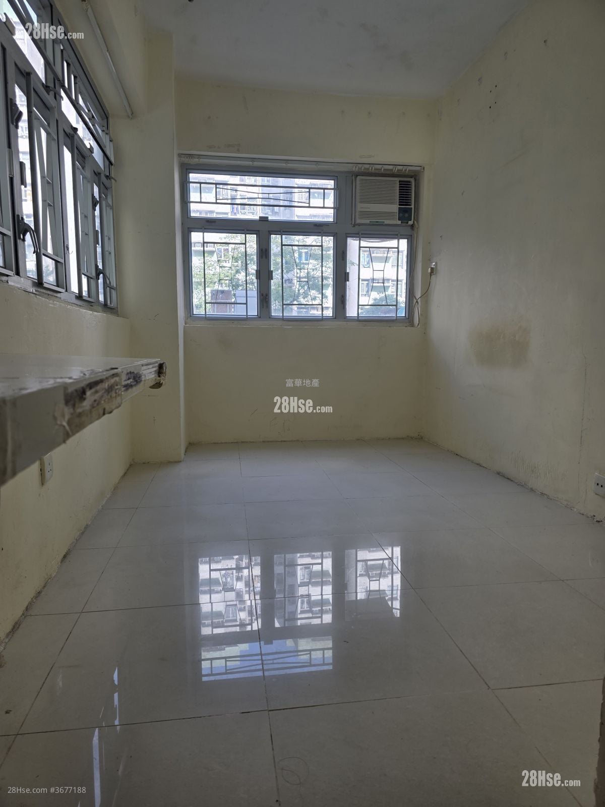 永隆大厦 售盘 3 房 , 3 浴室 385 平方尺