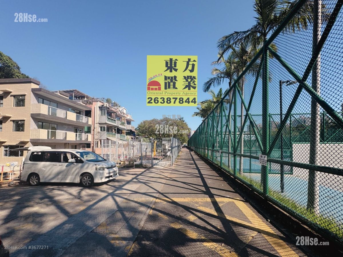 Village Sell 2 Bedrooms , 1 Bathroom 435 ft²