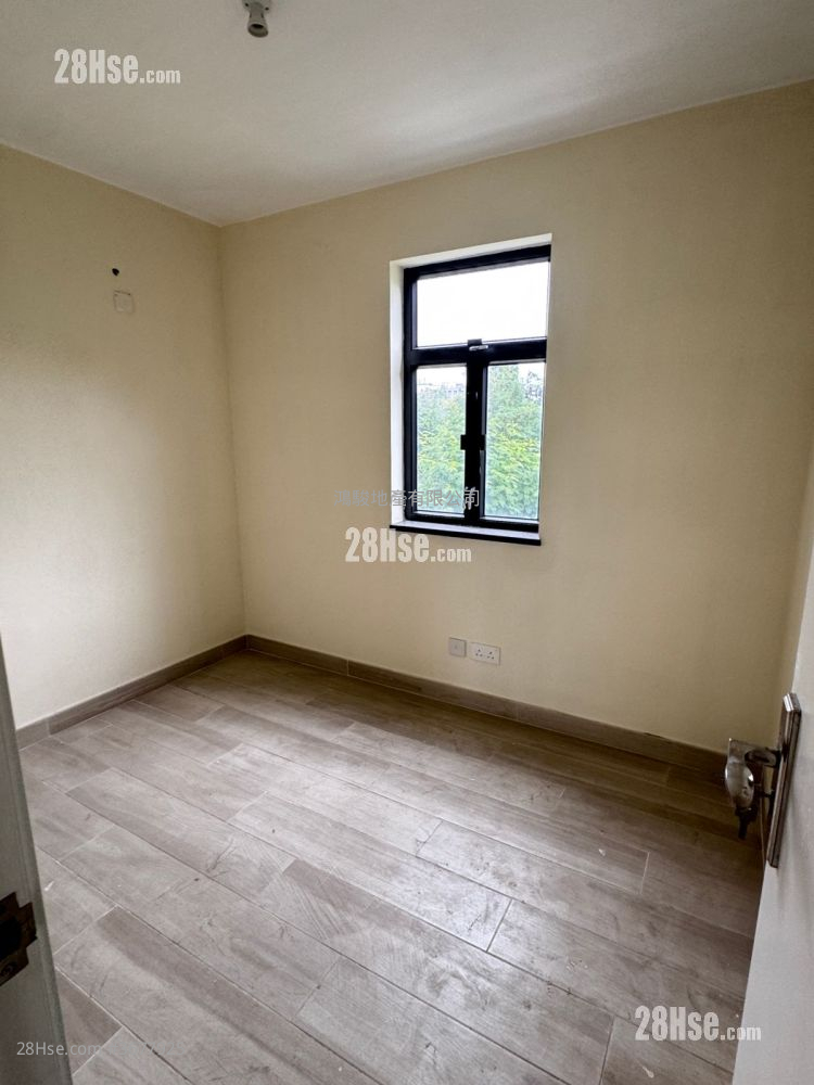 村屋 售盘 3 房 , 2 浴室